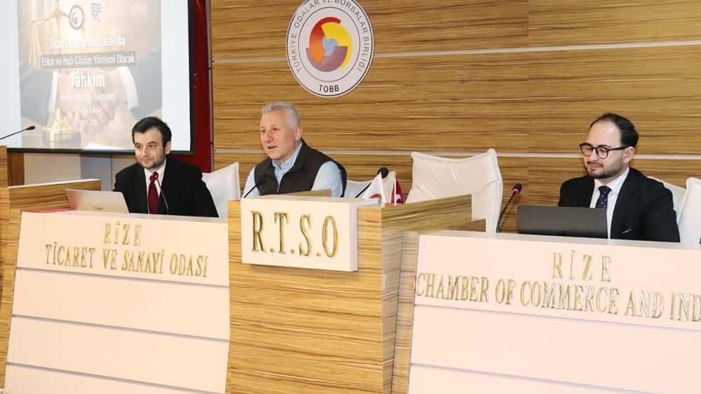 Ticari Uyuşmazlıklarda Etkin ve Hızlı Çözüm Yöntemi Olarak Tahkim Semineri Gerçekleştirildi